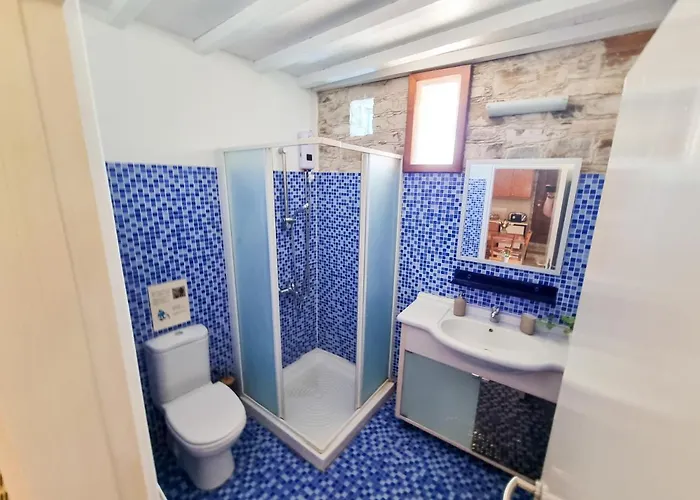 Skarinou's Landhouse Poolside Heaven Apartamento *